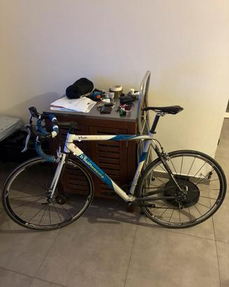 Bici da strata bTwin racing