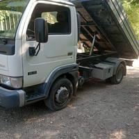 Nissan cabstar ribaltabile trilaterale