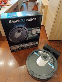 ROBOT ASPIRAPOLVERE SHARK ROOMBA  LASER