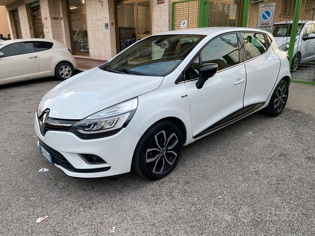 Renault Clio TCe 12V 90 CV GPL 5 porte Moschino Ze