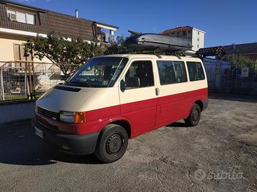 VW Transporter 4 TDI Komby