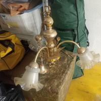 Lampadario vintage a 3 luci in ottone e vetro