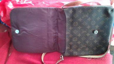 LV : Borsa-borsello, piatto, marcato LV