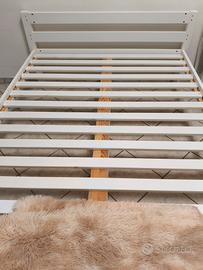 letto in doghe 