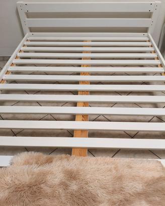 letto in doghe 