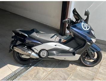 tmax Yamaha 2002 con soli 14900km
