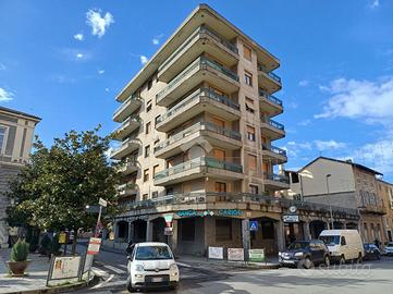 5 LOCALI A BUSALLA
