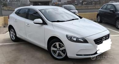 volvo V40 2.0 D2 navi