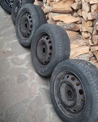 Cerchi in ferro Opel Corsa 5 1/2 x 14 ET 49