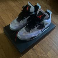 Air Jordan 4 Retro SE