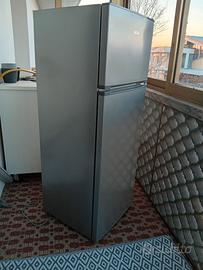 Frigorifero AKAI 211 litri