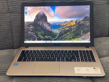 ASUS VivoBook X540N da 15.6 pollici