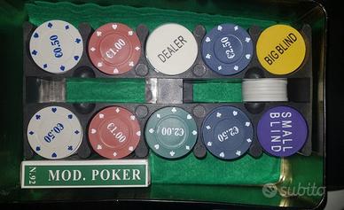 Kit set poker con mazzo e tappetino
