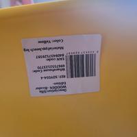 Sedia bianca e gialla nuova