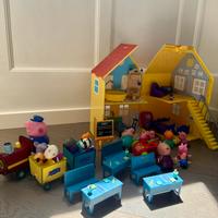 Casa, scuola, treno, personaggi Peppa Pig