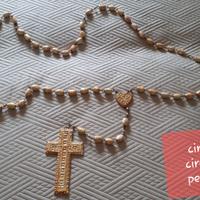 rosario da muro in ceramica di Albissola