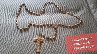 rosario da muro in ceramica di Albissola