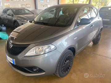 Lancia Ypsilon 0.9 TwinAir 85 CV 5 porte Metano Ec