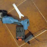 Smerigliatrice angolare a batteria 