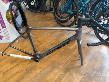telaio giant TCR taglia m nuovo