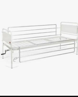 Letto ortopedico con 2 manovelle.