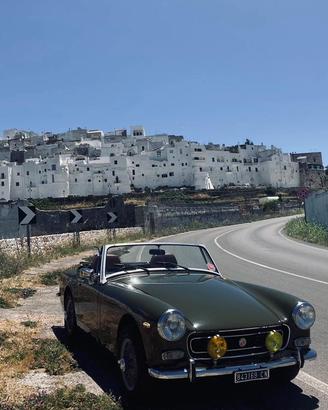 Stupenda MG Midget cabrio
