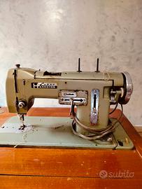 macchina da cucire vecchia 