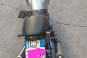 Ducati Monster 400 anno 2005