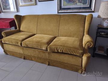 Divano letto e 2 poltrone