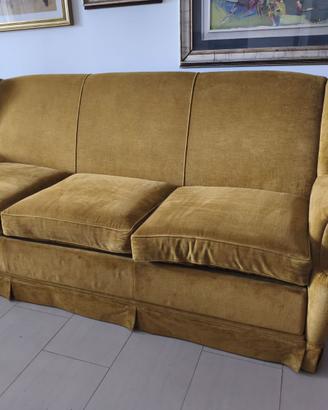 Divano letto e 2 poltrone