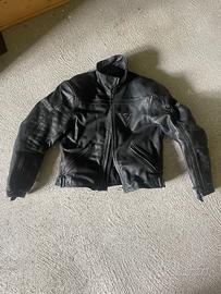 Giacca e pantaloni moto Dainese in pelle
