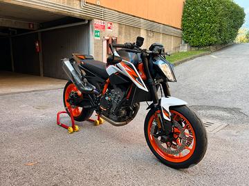 KTM Duke 890 R - 2021
