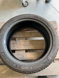 4 gomme Michelin 225/45 R19invernali
