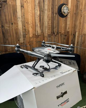 2 droni Yuneec q500 typhoon 4k