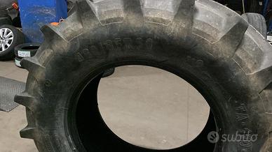 Pneumatici 460.85 R30