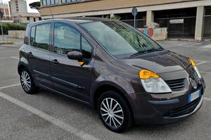 RENAULT Modus 1.5 dci dynamique - 2005