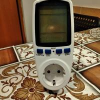 Strumento misuratore consumi elettrici 