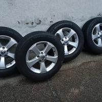 gomme invernali 215/65/R16 con cerchi in lega