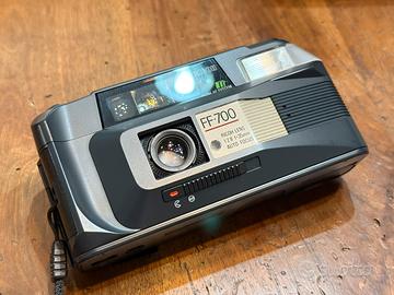 Ricoh FF-700 – Compatta analogica 35mm f/2.8
