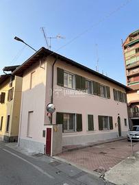 AMPIO BILOCALE IN PIENO CENTRO A MELEGNANO