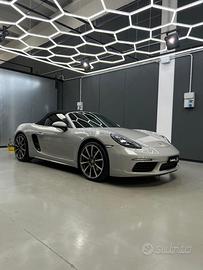 Porsche boxster 718