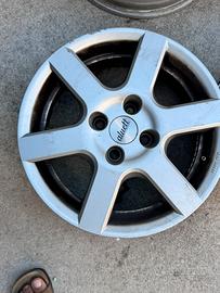 Cerchi a 4 fori