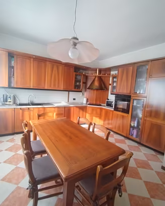 cucina usata componibile ad angolo in legno