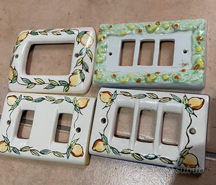Copri prese o pulsanti in ceramica decorata