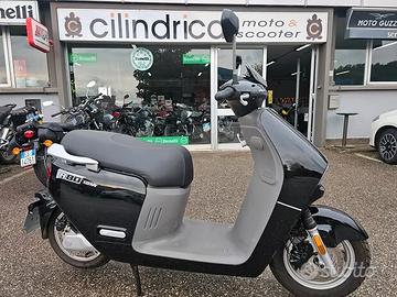 Ezi BLUESHARK R80 -PATENTE A1-
