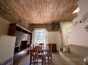 3 LOCALI A PALOMBARA SABINA