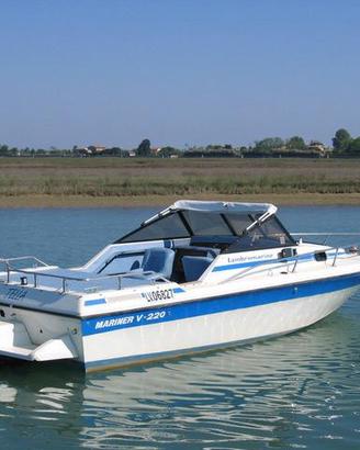 Motoscafo cabinato 6 metri