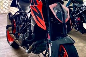 KTM 1290 Super Duke R