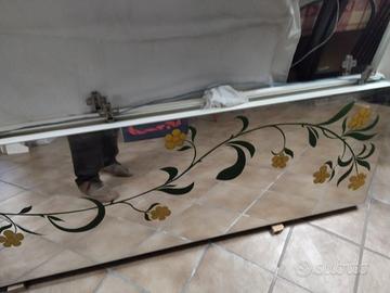 ante con specchio con immagini floreale 