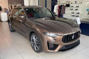 Levante 3.0 exclusive 430 cv